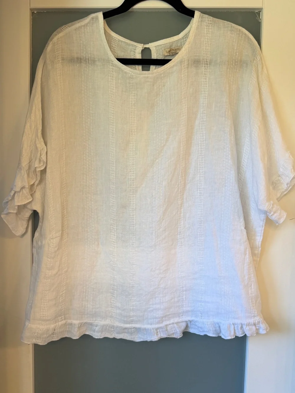 Lina Tomei White Linen Top - Picture 1 of 6